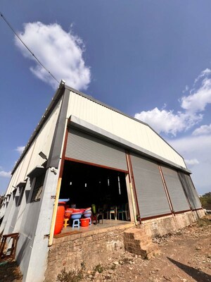  Warehouse For Rent in Tambe Mala