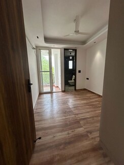 2 BHK Builder Floor For Sale in Saket