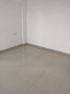 Room in 2 BHK Apartment at Kumar Primavera, Wadgaon Sheri – for Sale