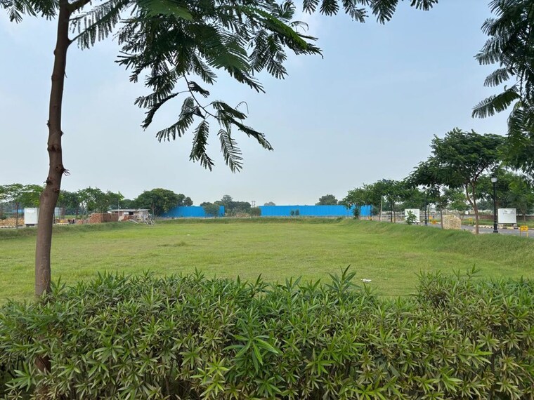 undefined, sector 76  303 Sq.Yd. Plot In Sector 76 Faridabad 10455312