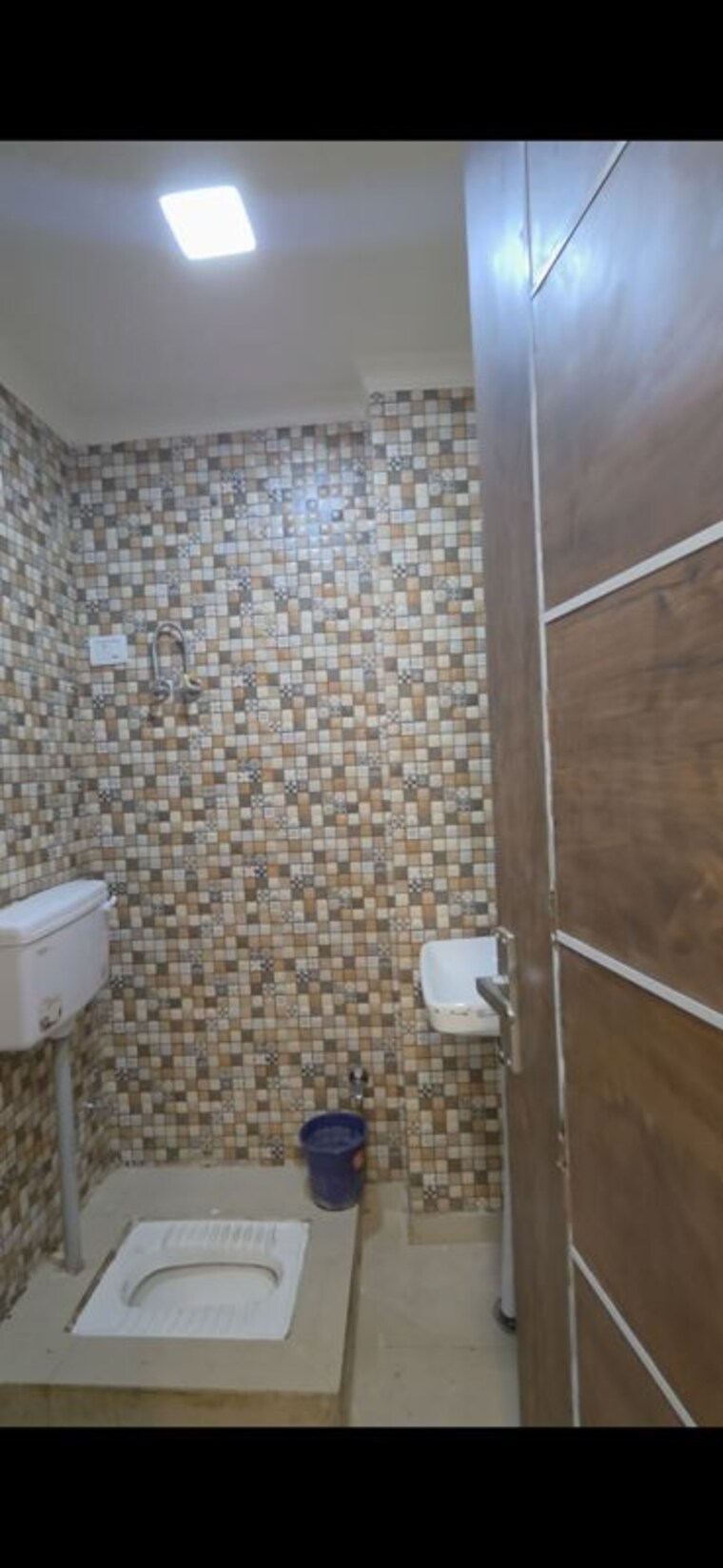 Bathroom, khanpur 2 Bedroom 65 Sq.Yd. Builder Floor In Khanpur Delhi 10455325
