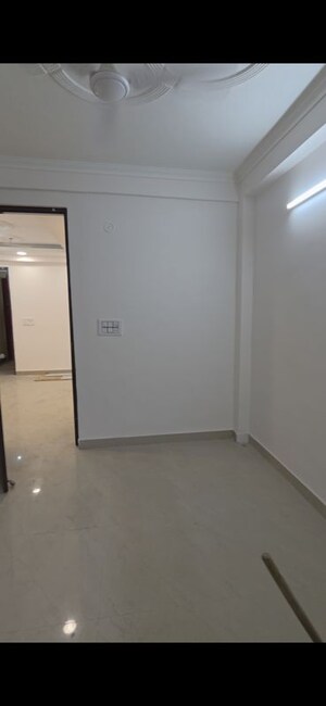 Room in 2 BHK Builder Floor at Khanpur – for Sale