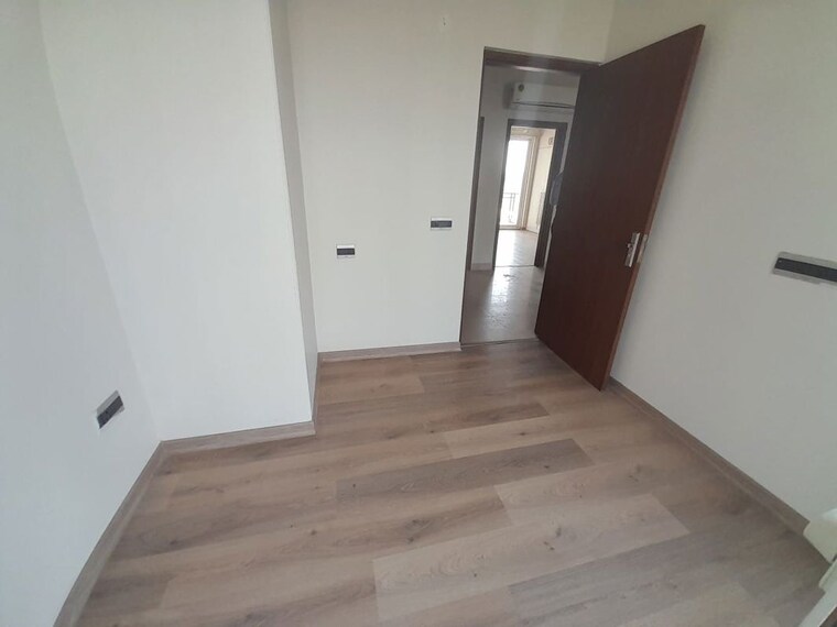Room, central-park-flower-valley 2.5 Bedroom 1093 Sq.Ft. Builder Floor In Sohna Sector 33 Gurgaon 10455383