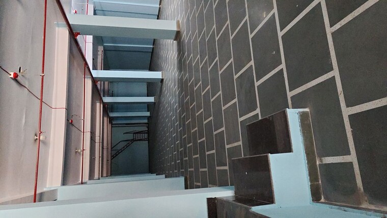 Balcony, new arya nagar Commercial Warehouse 4500 Sq.Ft. In New Arya Nagar Ghaziabad 10455399