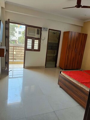 Room in 1 BHK Builder Floor at Mohyal Colony – for Rent