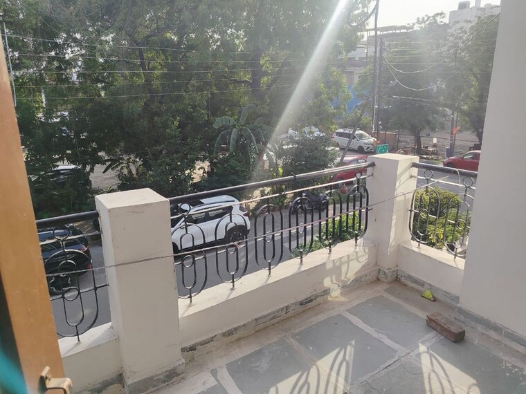 Balcony, sector 36 1 RK 200 Sq.Mt. Independent House In Sector 36 Noida 10455411