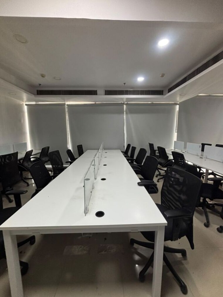 Team Area, levana-cyber-heights Commercial Office Space 2000 Sq.Ft. In Vibhuti Khand Lucknow 10455401