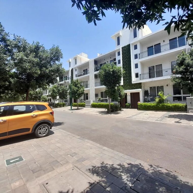 Exterior View, central-park-flower-valley 3 Bedroom 1230 Sq.Ft. Builder Floor In Sohna Sector 33 Gurgaon 10455408