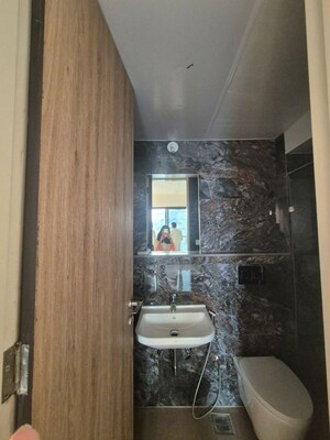 Furnished Amenities in 2 BHK Apartment at Dosti Eastern Bay Phase 2, Wadala – for Rent