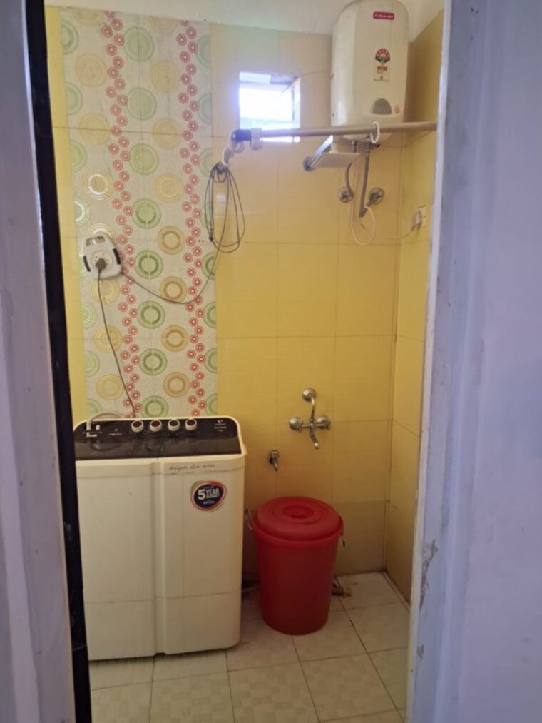 Bathroom, taleigao 1 Bedroom 600 Sq.Ft. Apartment In Taleigao Goa 10455432