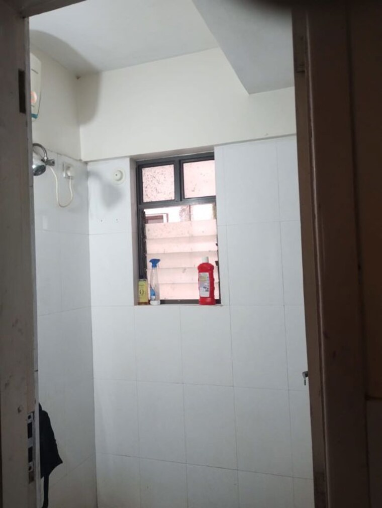 Bathroom, amit-astonia 2 Bedroom 850 Sq.Ft. Apartment In Baner Pune 10455460