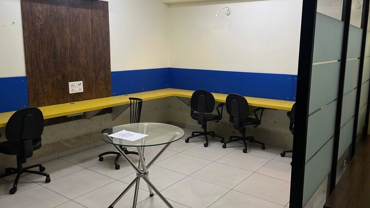 Team Area, university area Commercial Office Space 823 Sq.Ft. In University Area Ahmedabad 10455449