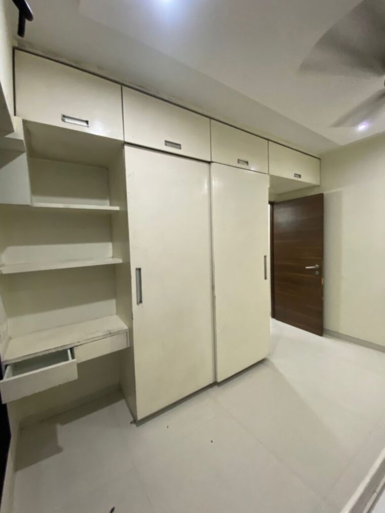 Kitchen, gurukrupa-marina-enclave-wing-k-and-l-phase-i 2 Bedroom 620 Sq.Ft. Apartment In Malad West Mumbai 10455472