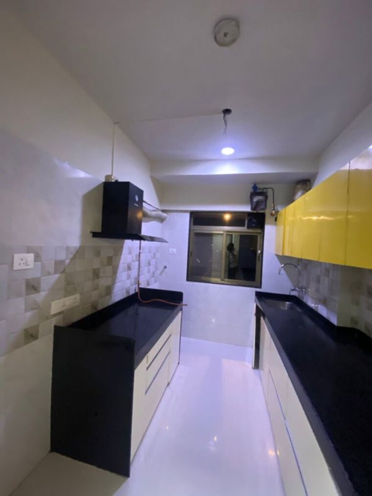 Kitchen, gurukrupa-marina-enclave-wing-k-and-l-phase-i 2 Bedroom 620 Sq.Ft. Apartment In Malad West Mumbai 10455472