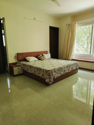 Master Bedroom in 3 BHK Apartment at Erandwane – for Rent