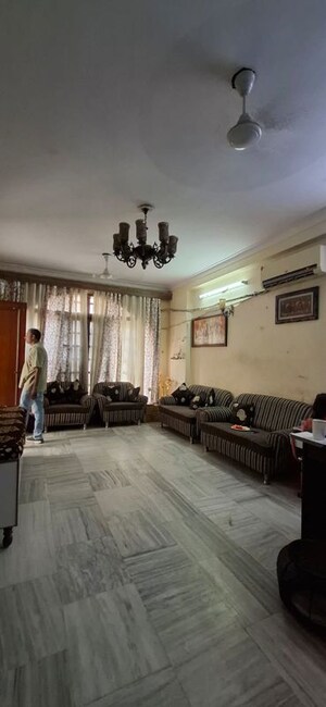 Gym in 3 BHK Builder Floor at Kalkaji – for Rent