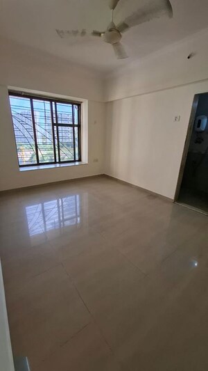 Room in 2 BHK Apartment at AP Panchavati B, Powai – for Rent