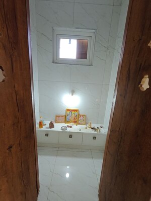 Bathroom in 3 BHK Apartment at RS Towers Madhapur, Madhapur – for Rent