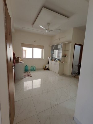 Bathroom in 3 BHK Apartment at RS Towers Madhapur, Madhapur – for Rent
