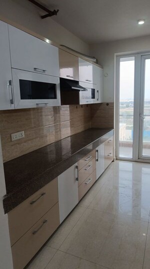 Kitchen in 3 BHK Apartment at Omaxe Royal Residency Faridabad, Sector 79 – for Rent
