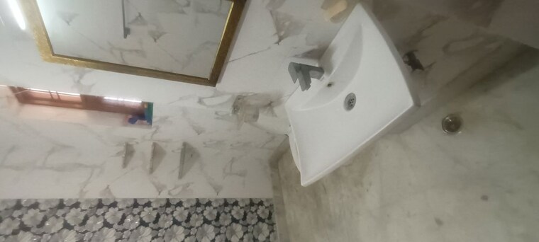 Bathroom, sector 16 2 Bedroom 1250 Sq.Ft. Independent House In Sector 16 Faridabad 10455543