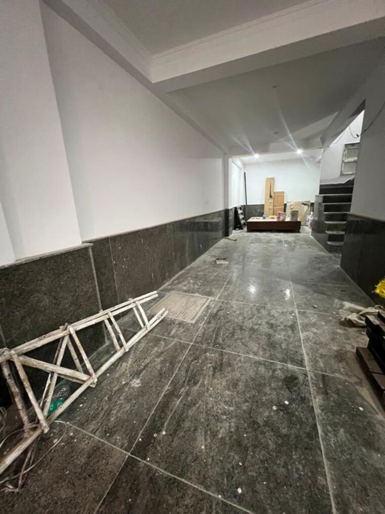Balcony, vasant kunj enclave 2 Bedroom 85 Sq.Yd. Builder Floor In Vasant Kunj Enclave Delhi 10455573