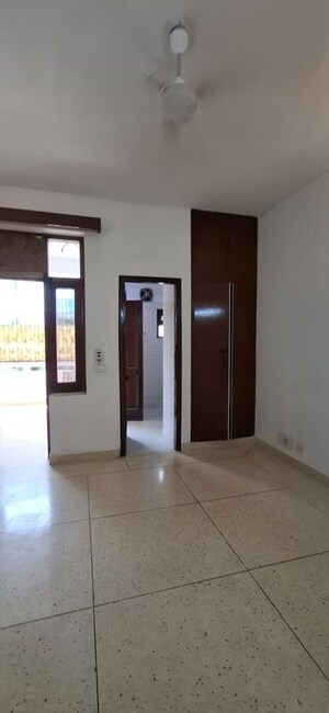 Room in 3 BHK Builder Floor at Kalkaji – for Rent