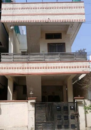 4 BHK Independent House For Sale in Sector 9