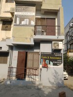 1 BHK + Extra Room 350 Sq.Ft. Builder Floor in UPAVP Brahmputra Enclave