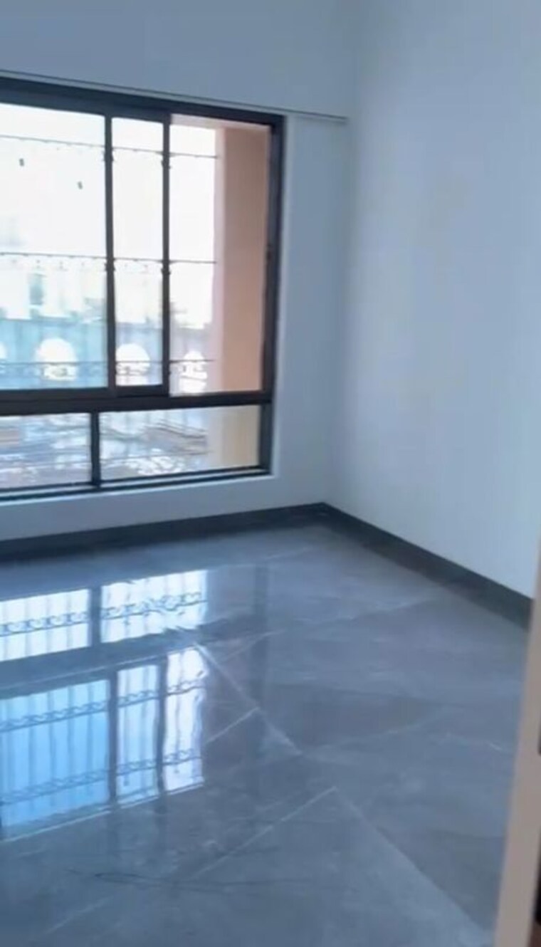 Balcony, tharwani-majestic-towers 2 Bedroom 1039 Sq.Ft. Apartment In Kalyan West Thane 10455567
