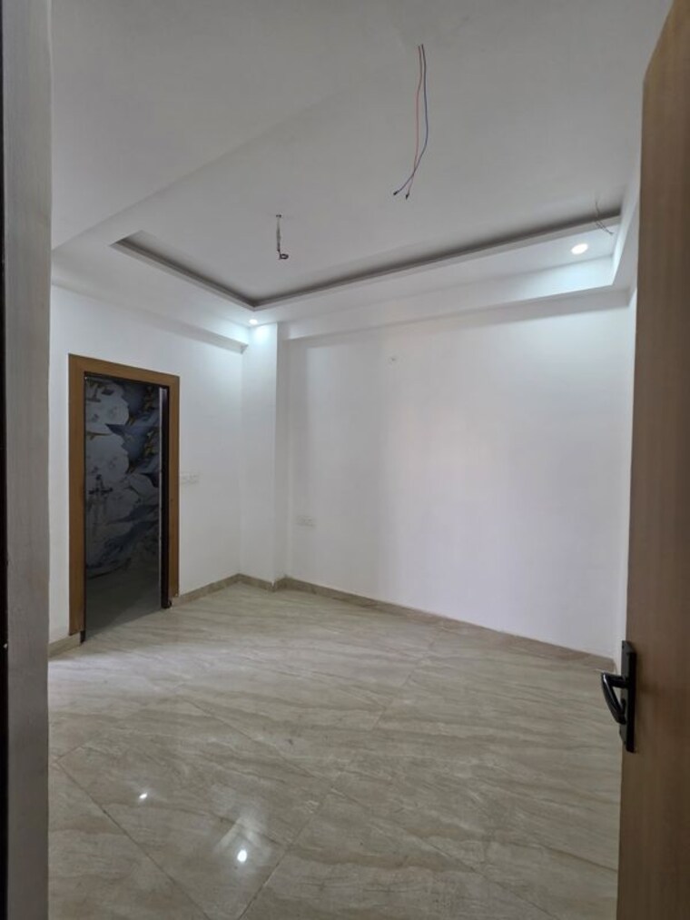 Room, upsidc site b 3 Bedroom 1750 Sq.Ft. Builder Floor In Upsidc Site B Greater Noida 10455645