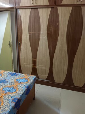 Bedroom in 2 BHK Apartment at Manish Tower, Andheri West – for Rent