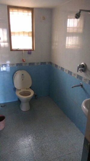 Bathroom in 2 BHK Apartment at Caranzalem – for Rent