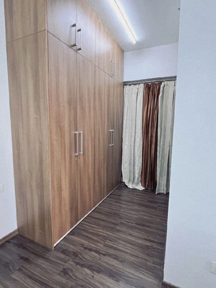 undefined, emaar-mgf-the-palm-drive-studios 3.5 Bedroom 1950 Sq.Ft. Apartment In Sector 66 Gurgaon 10455690