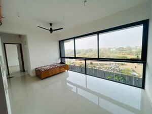 Furnished Amenities in 1 BHK Apartment at Marathon Nextown, Dombivli East – for Rent