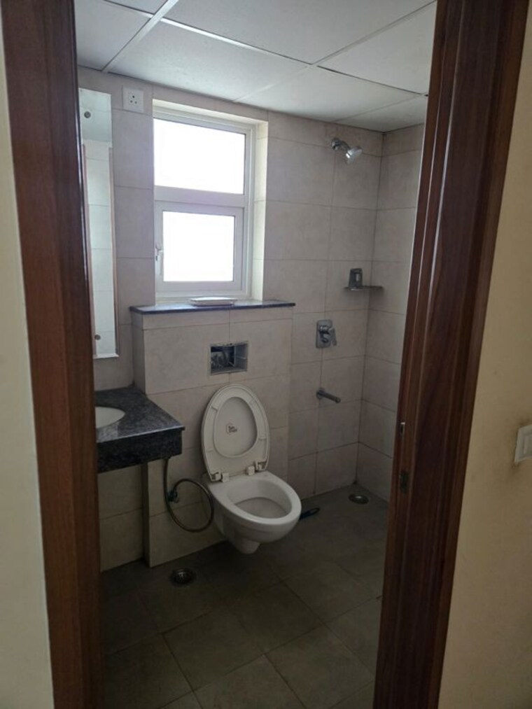 Bathroom, experion-capital 2.5 Bedroom 1090 Sq.Ft. Apartment In Gomti Nagar Lucknow 10455713