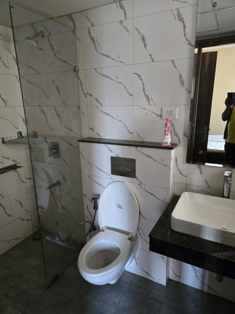 Bathroom, experion-capital 2.5 Bedroom 1090 Sq.Ft. Apartment In Gomti Nagar Lucknow 10455713