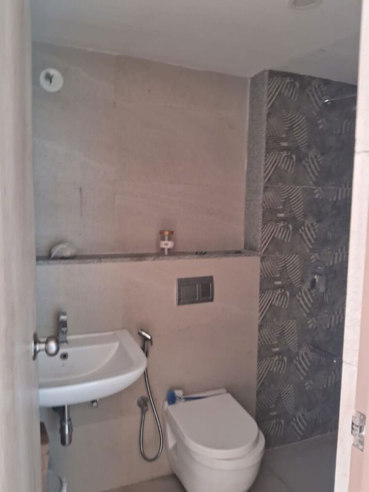 Bathroom, lodha-upper-thane 2 Bedroom 650 Sq.Ft. Apartment In Anjur Thane 10455741