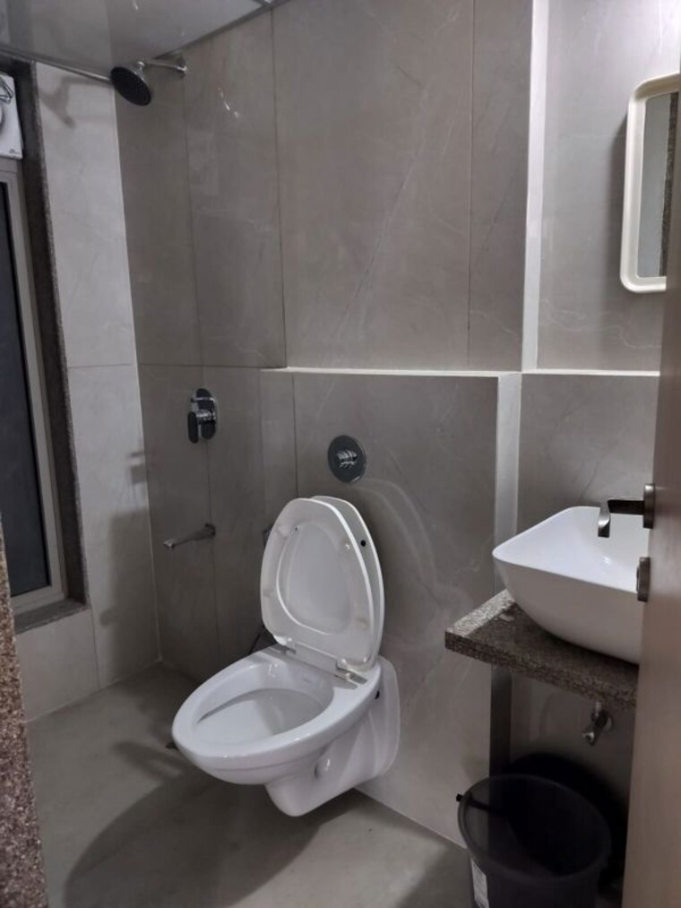 Bathroom, gurukrupa-marina-enclave-wing-k-and-l-phase-i 2 Bedroom 618 Sq.Ft. Apartment In Malad West Mumbai 10455655