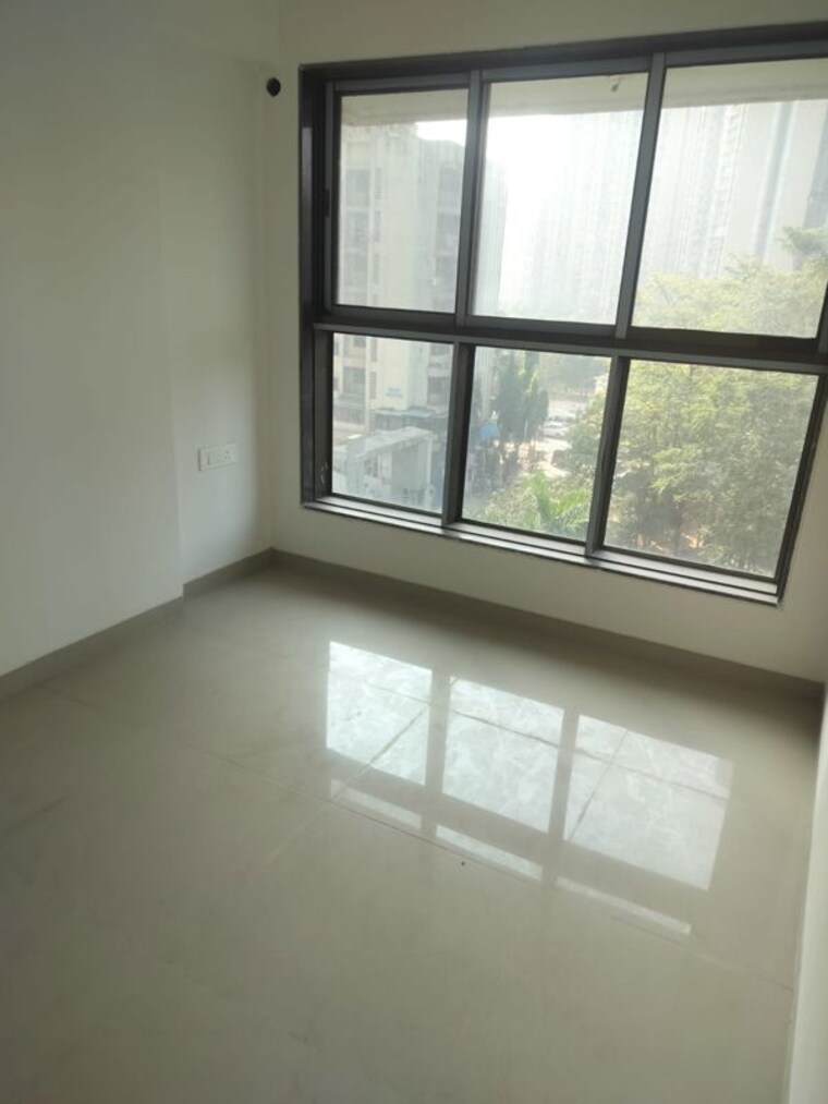 Room, gurukrupa-marina-enclave-wing-k-and-l-phase-i 2 Bedroom 618 Sq.Ft. Apartment In Malad West Mumbai 10455655