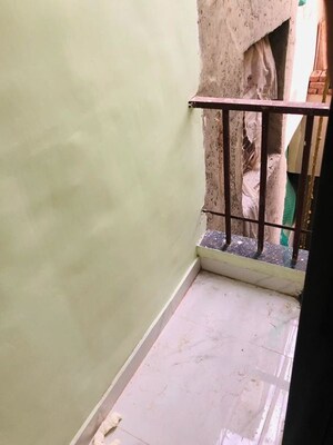 Staircase in 1 RK Builder Floor at Sector 40 – for Rent