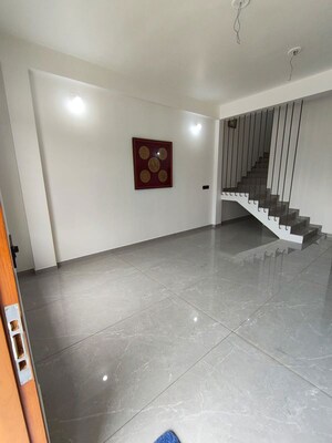 Room in 4 BHK Villa at Chapad – for Sale