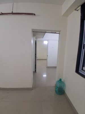 2 BHK Apartment For Rent in AGM The Vinayak, Goregaon West