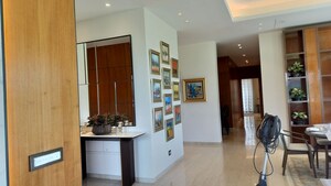 Living Room in 4 BHK Builder Floor at DLF Royale Residences, Dlf Phase I – for Sale