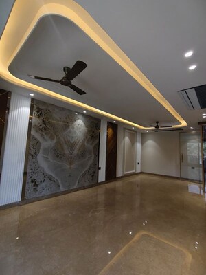 Furnished Amenities in 6+ BHK Independent House at Sector 45 – for Rent