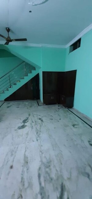 Room in 3 BHK Villa at Yapral – for Rent