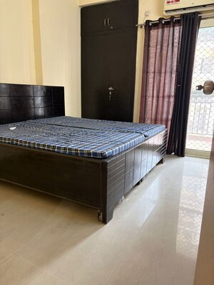 3.5 BHK Apartment For Rent in Antriksh Golf View, Sector 78