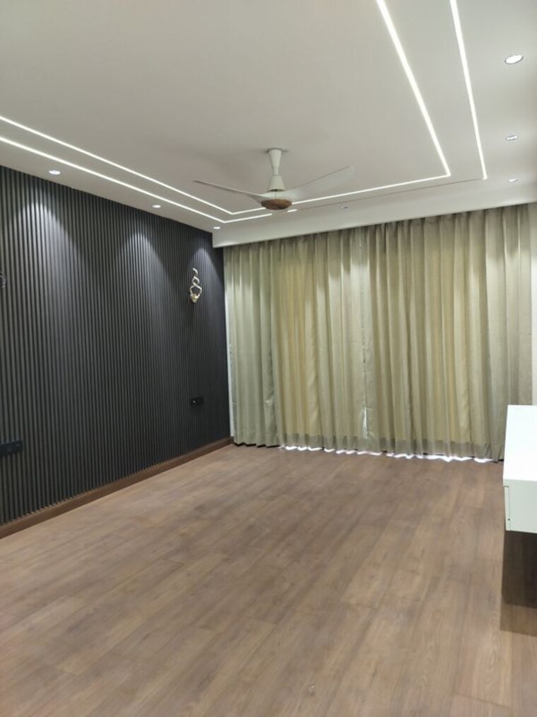 Bedroom, skc-elite-homes 4 Bedroom 2700 Sq.Ft. Builder Floor In Dlf Phase ii Gurgaon 10455891
