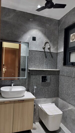 Bathroom in 4 BHK Builder Floor at SKC Elite Homes, Dlf Phase ii – for Sale