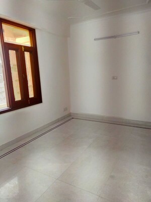 Room in 5 BHK Apartment at Hamdam Apartment, Sector 18 Dwarka – for Rent